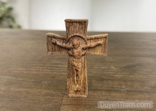 Mặt Thánh Giá Chúa Giêsu gỗ Trầm Hương - DC91J
